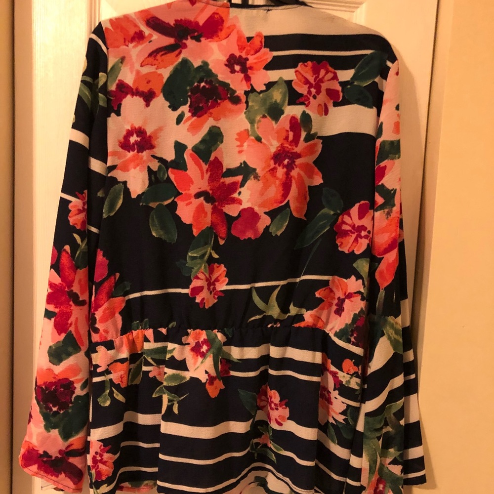 Floral jacket - Picture 2 of 2